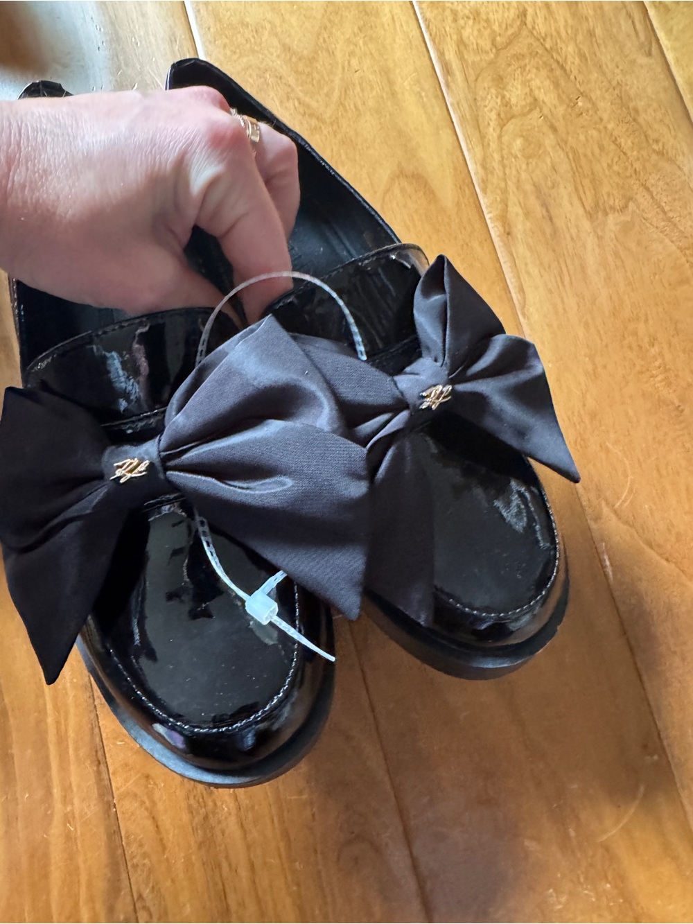 NWT KARL LAGERFELD PARIS Camilia Patent Leather Bow Detail Loafer Pumps Sz 8,5 - Picture 14 of 16